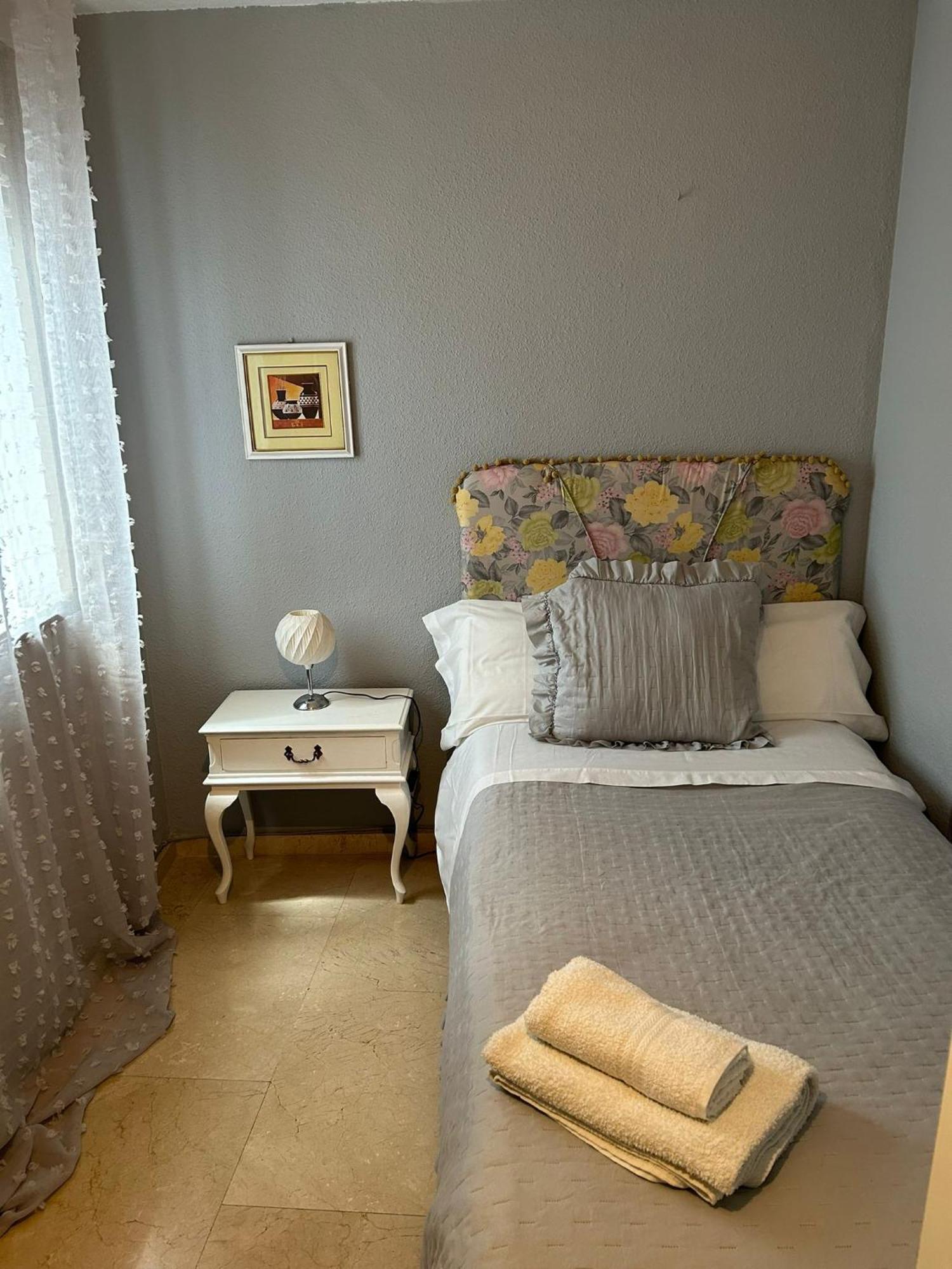 Apartamento La Iglesia อัลโมโดวาร์ เดล ริโอ ภายนอก รูปภาพ